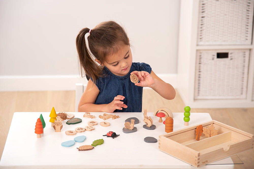 Woodland Trail Figurine Set in Box - 37pcs