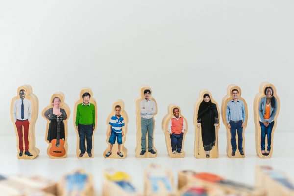 The Happy Architect -Everyone’s Family – Wooden people 26pcs