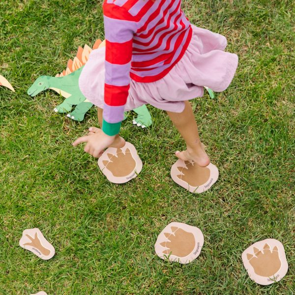 Freckled Frog-Chasing Dinosaurs!