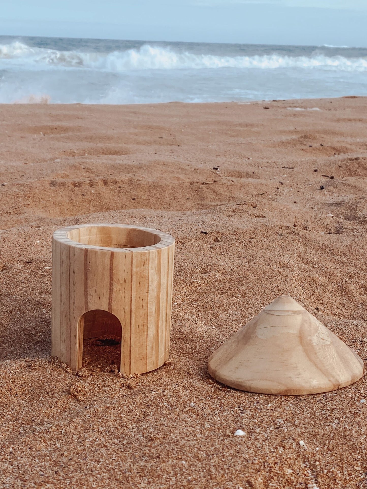 Explore Nook-Small World Village Wooden Hut