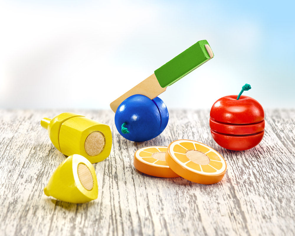 Selecta Fruit Salad cutting set.