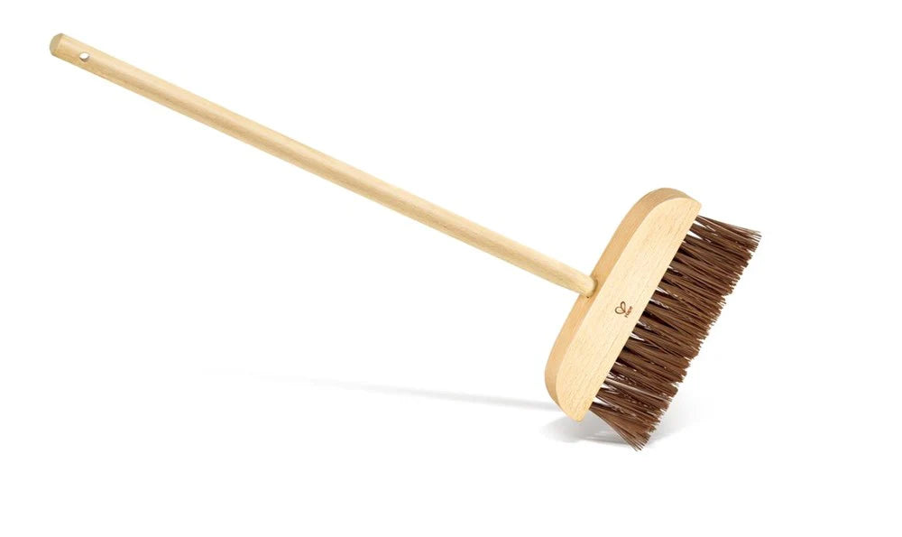 Hape-Yard Broom